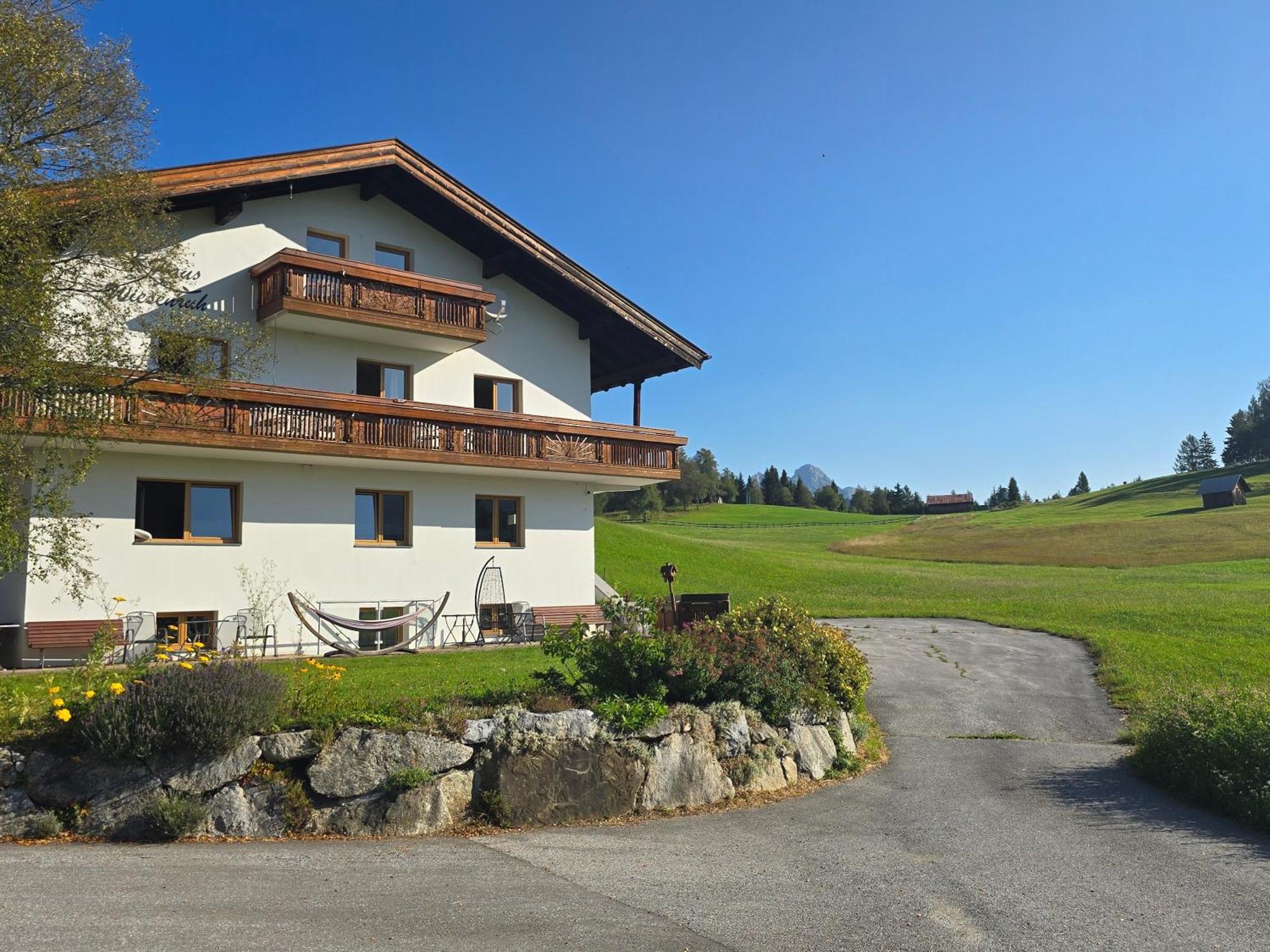 Haus Wiesenruh - Amazing Views & Setting Seefeld in Tirol Exterior photo
